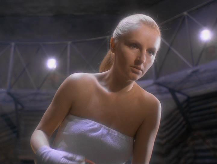 Hammomdagi jinsiy aloqa haqida havaskor video Qullar uchun BDSM vazifalari