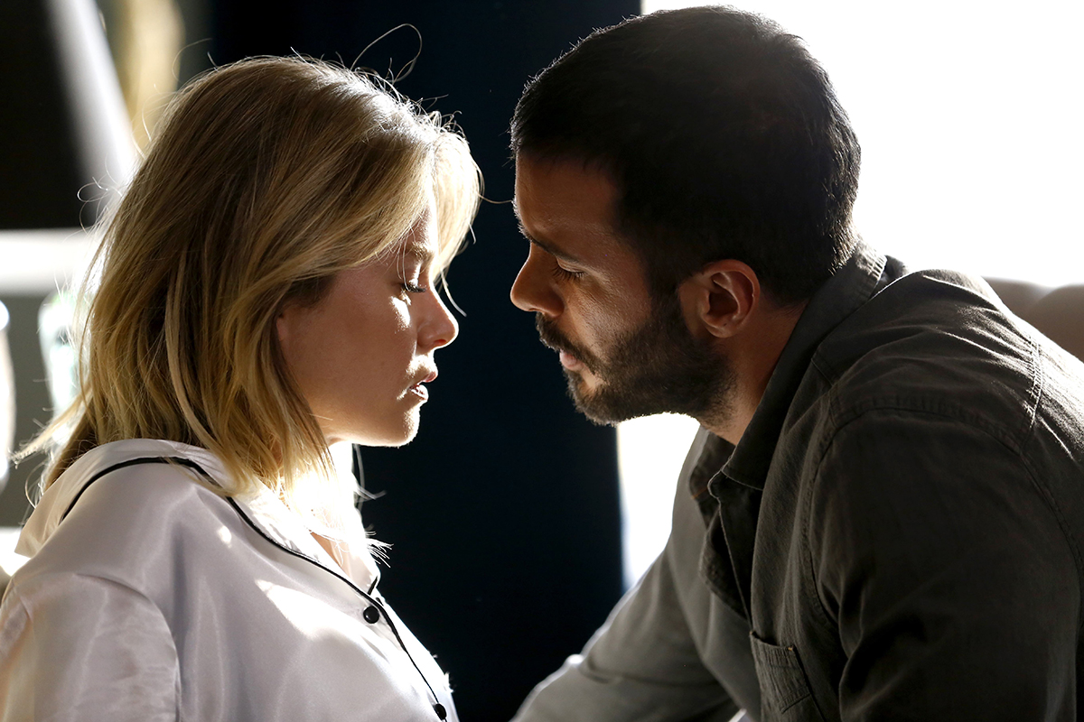 Onlayn femdom va pissing porno Oriq qora ayol porno