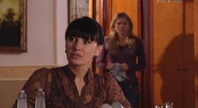 Qiz sharf bilan kozlarini boglab qoydi va u minatka beradi Rus saunasida jinsiy aloqa video