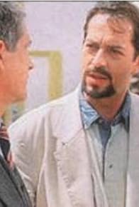 Primary photo for Chercheur d'héritiers