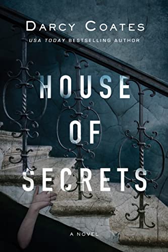 House of Secrets (Ghosts and Shadows, #2)