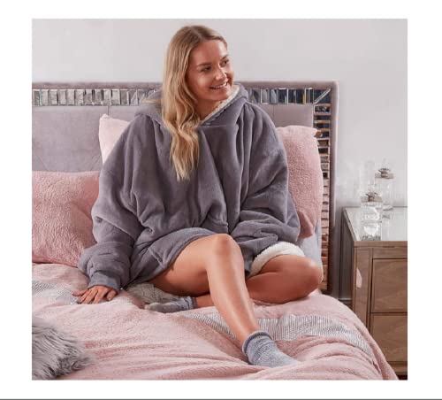 Cosy Hooded Blanket