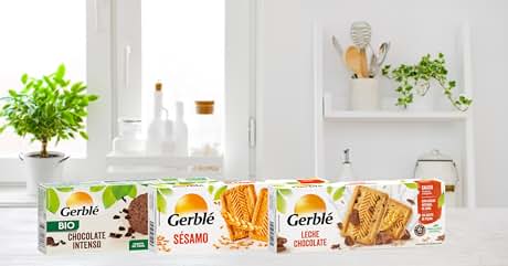 tres cajas de gofres con sésamo y germen en una encimera