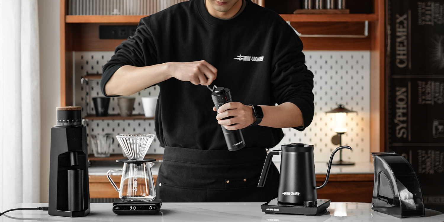 Amazon.co.jp: MHW-3BOMBER