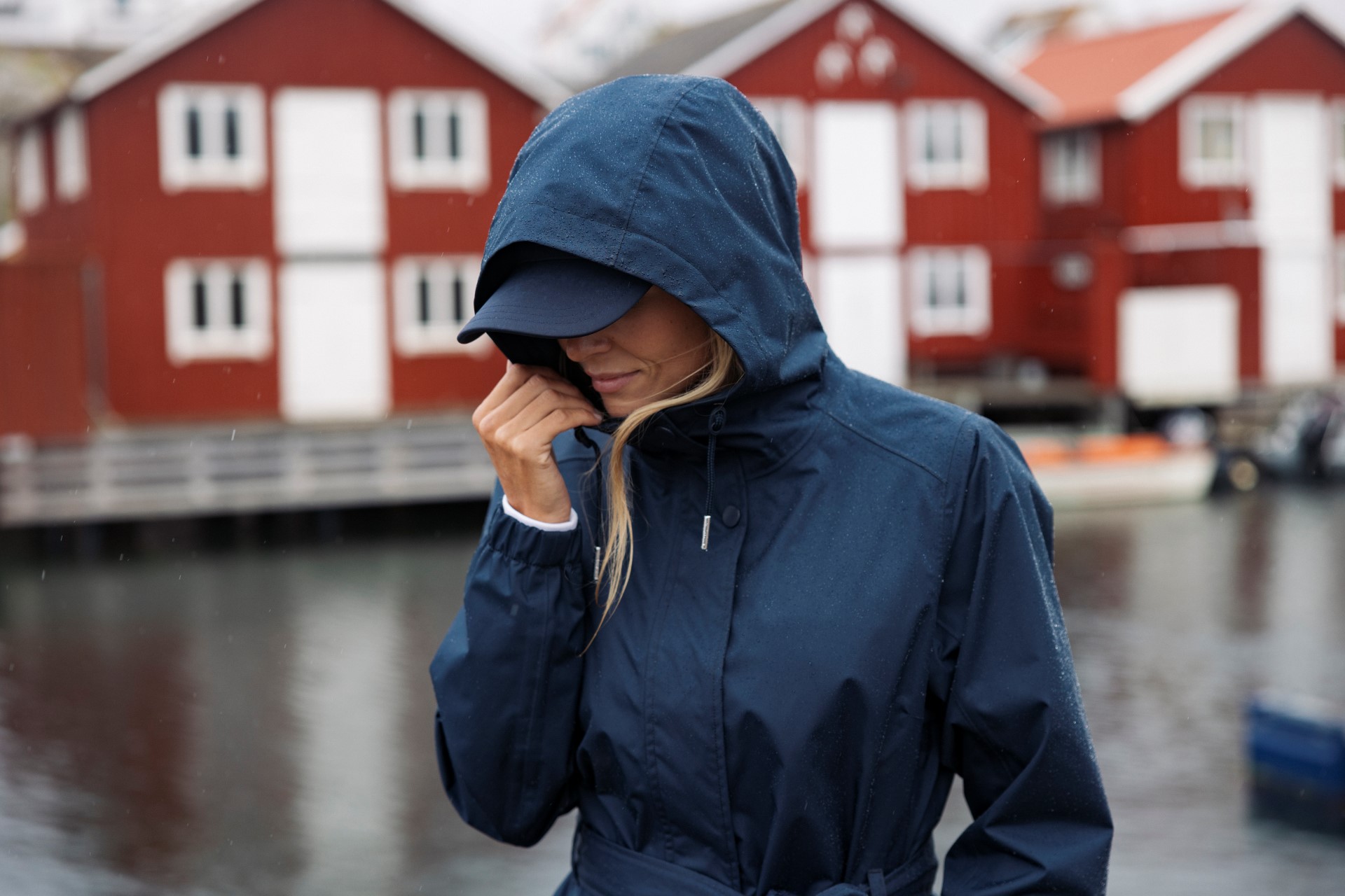 Helly Rain Jacket Mサイズ　レディース　コバルトブルー Helly Rain Jacket Mサイズ レディース コバルトブルー - メルカリ