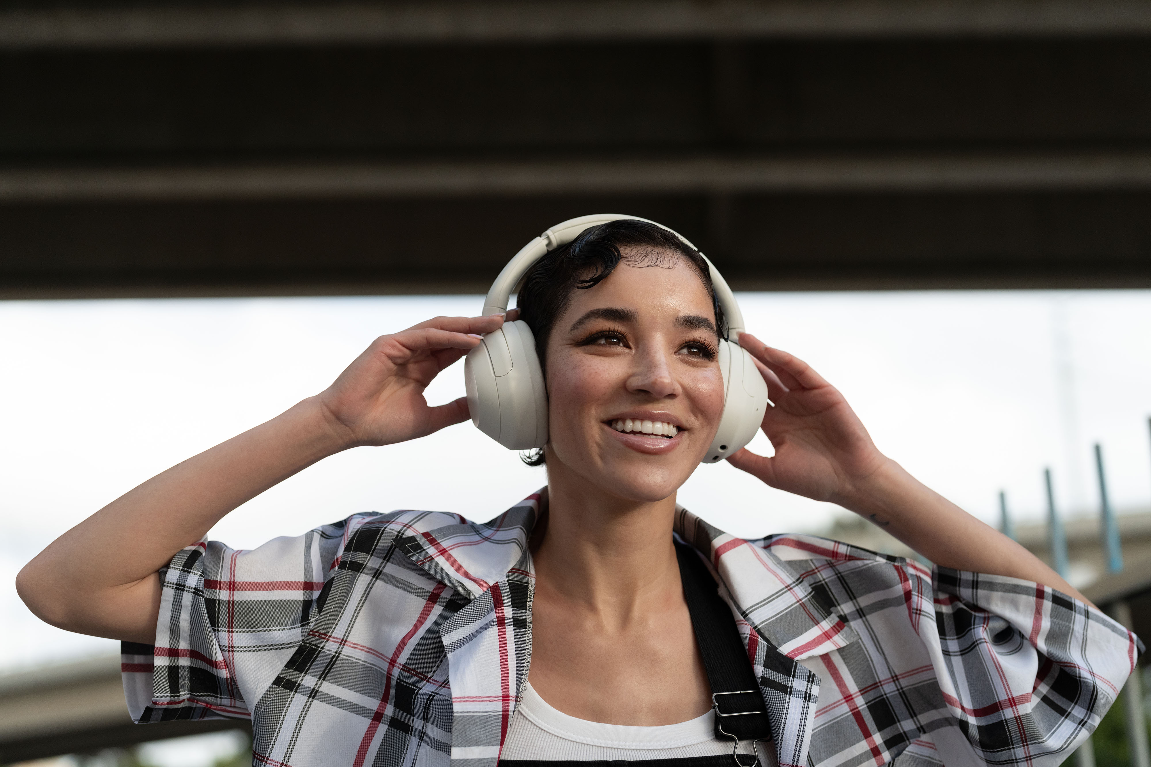 ヘッドホン Sony power sound 重低音特化のソニー新シリーズ「ULT POWER SOUND」 ヘッドホンと