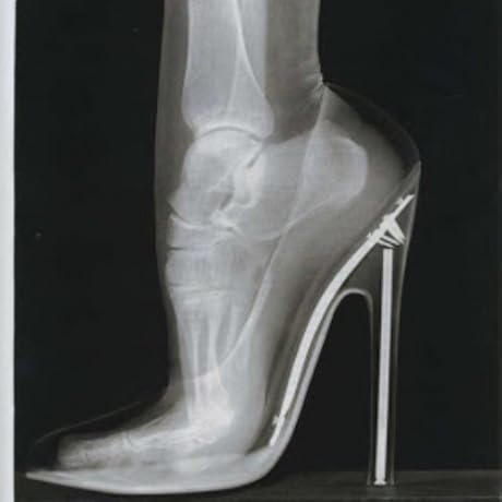 Amazon.co.jp: ガラスの家 DVD-BOX : 井川遥, 斎藤工: DVD