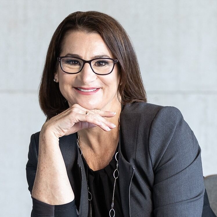 Amazon.de Cameron Caswell PhD books, biography, latest update