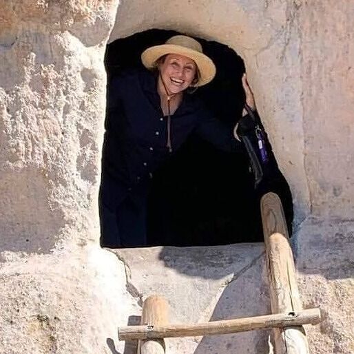 Tracy Sue Walker books, biography, latest update