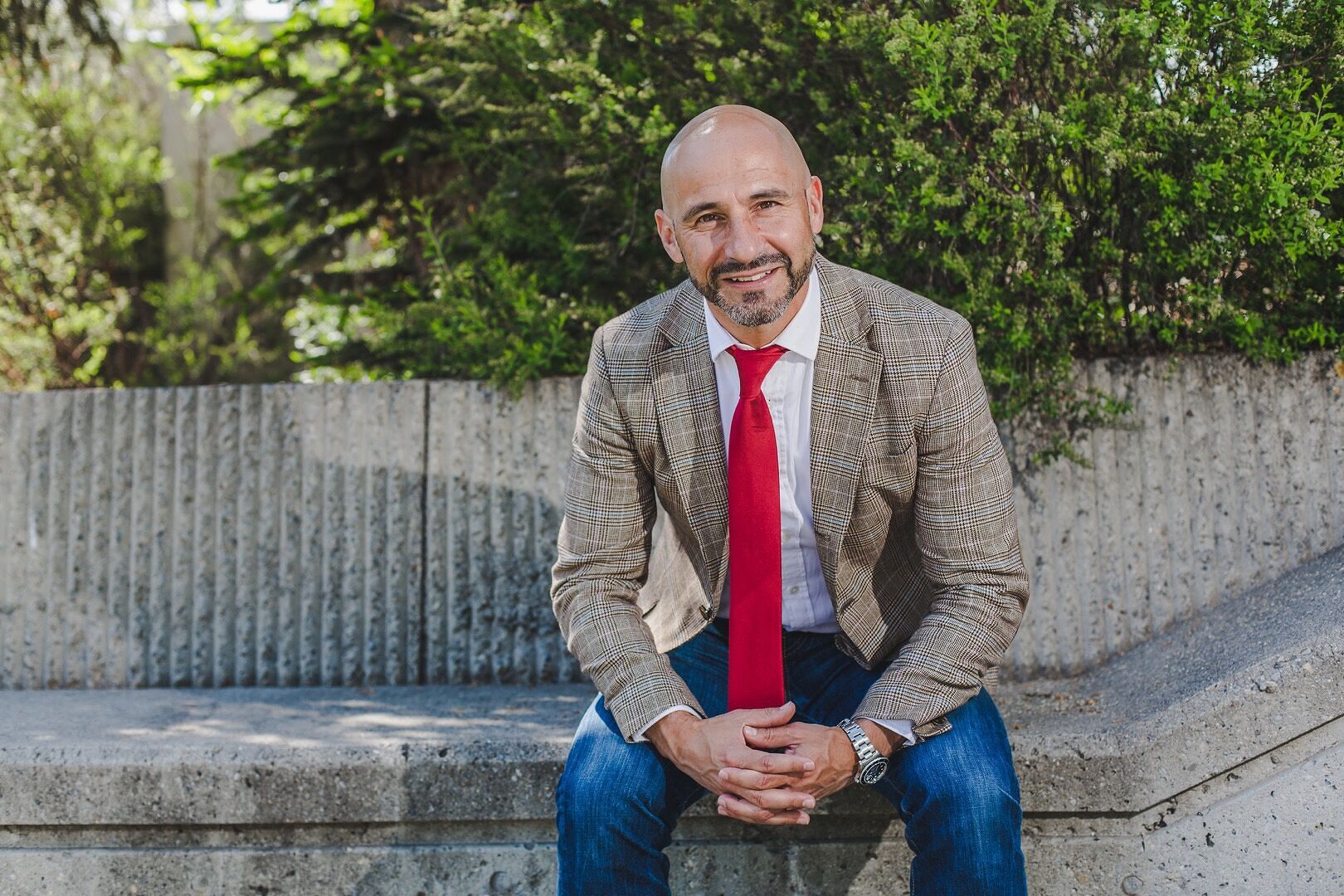 Gavin Peacock books, biography, latest update