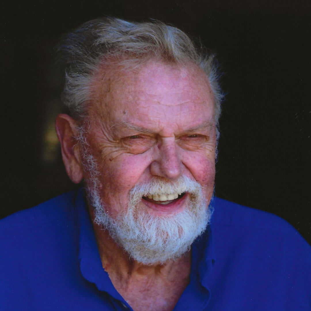 Amazon.com: Malcolm Smith: books, biography, latest update