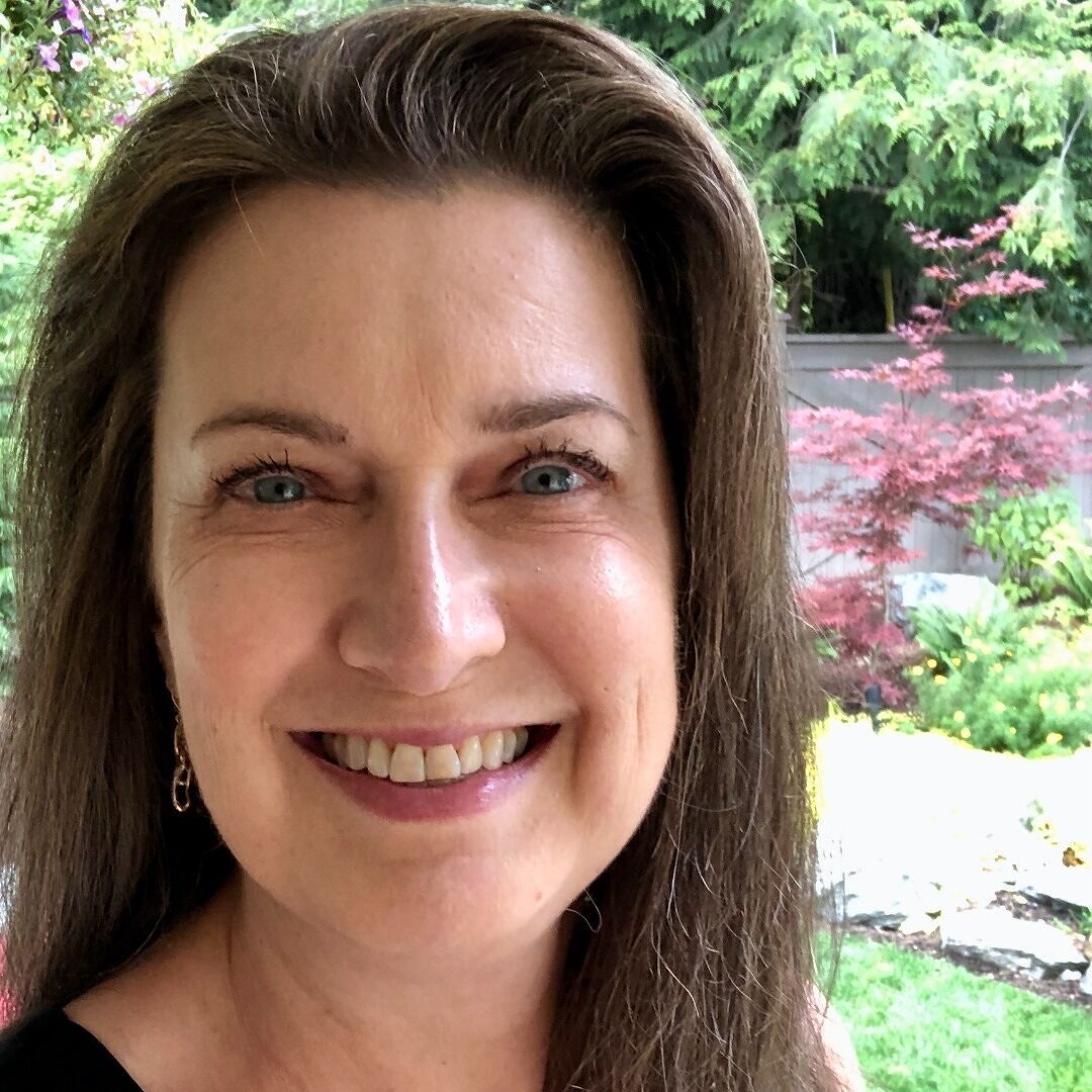 Roxanne Snopek books, biography, latest update