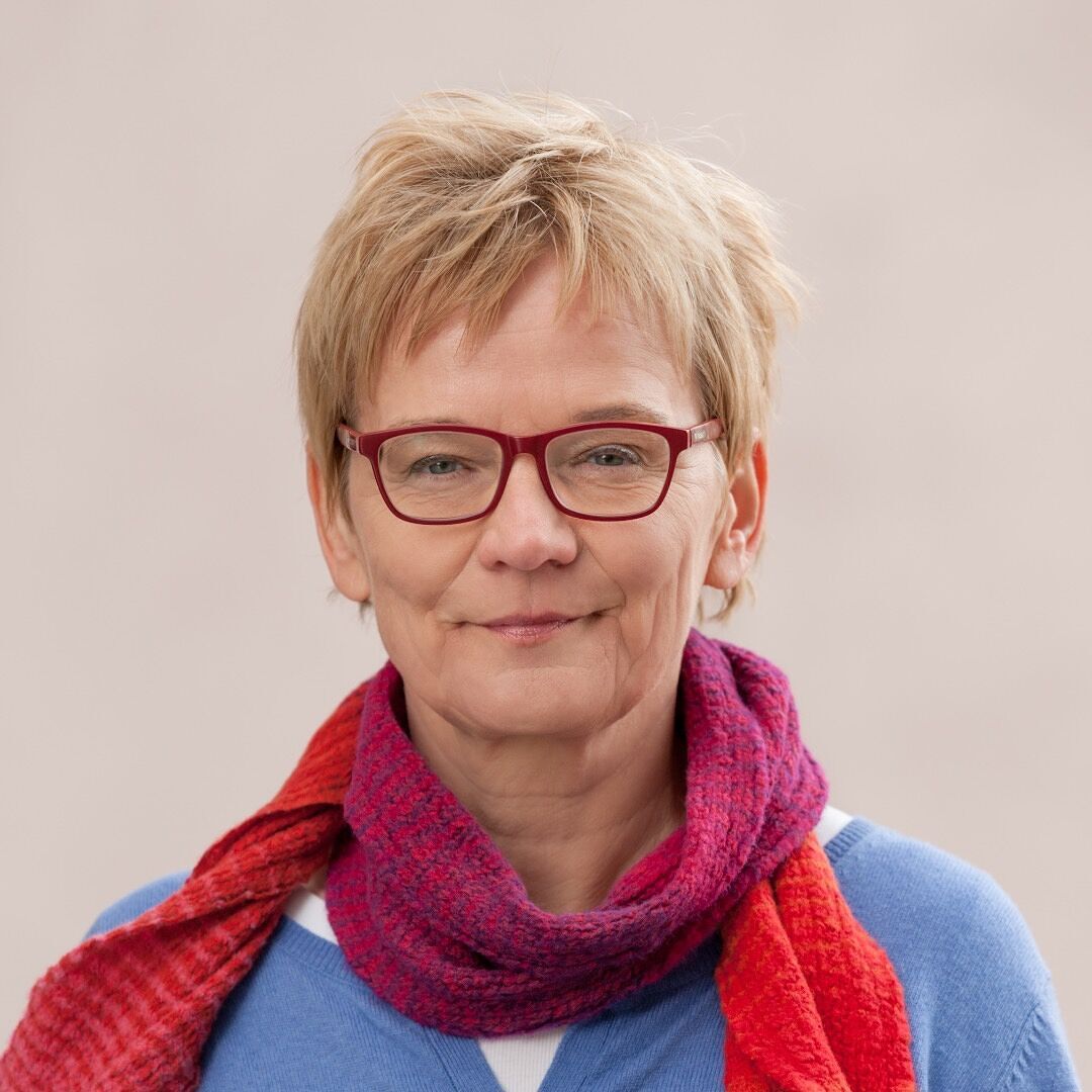 Katharina Mosel books, biography, latest update