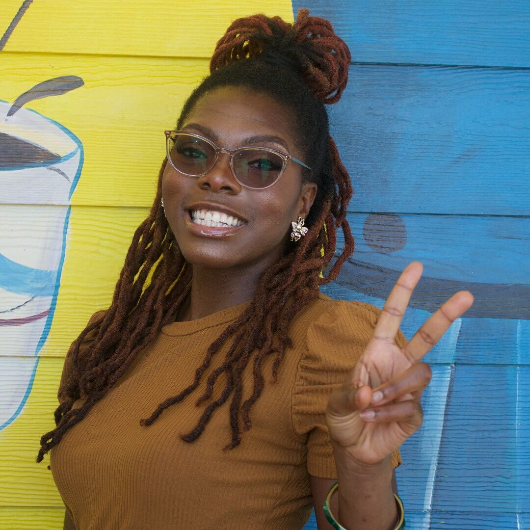 Shannon Mitchell books, biography, latest update