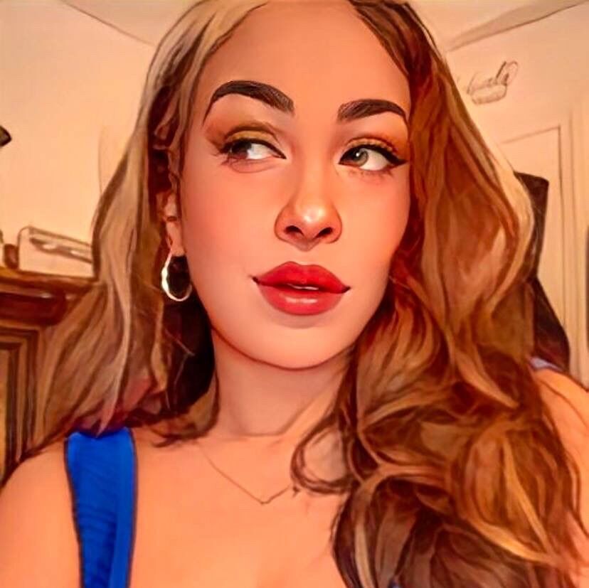 Amazon.co.jp Nikki Marie 本、バイオグラフィー、最新アップデート