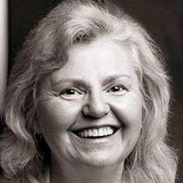 Anna Markland books, biography, latest update