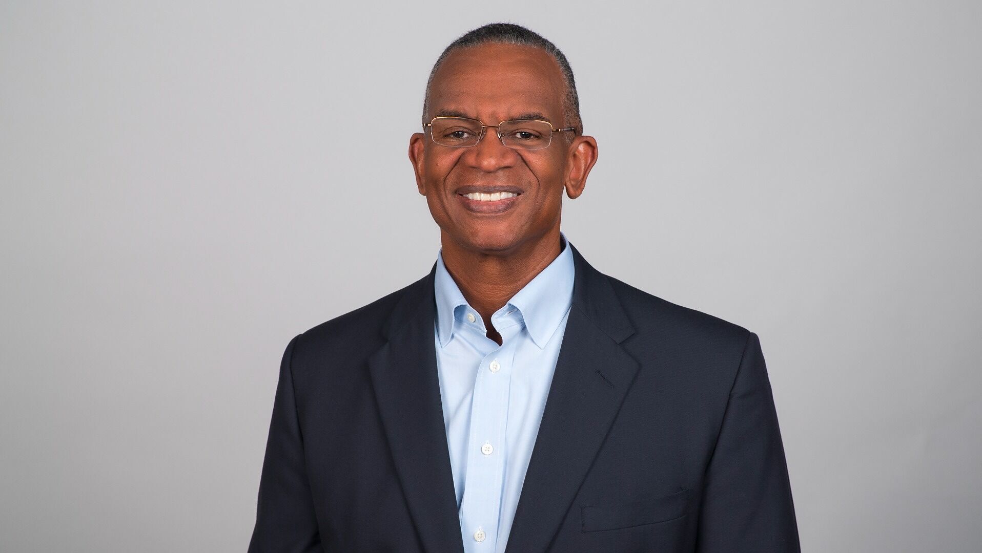 S t james. S t james. Футболка с леброном джеймсом. Девушки и американские пикап. S t james.