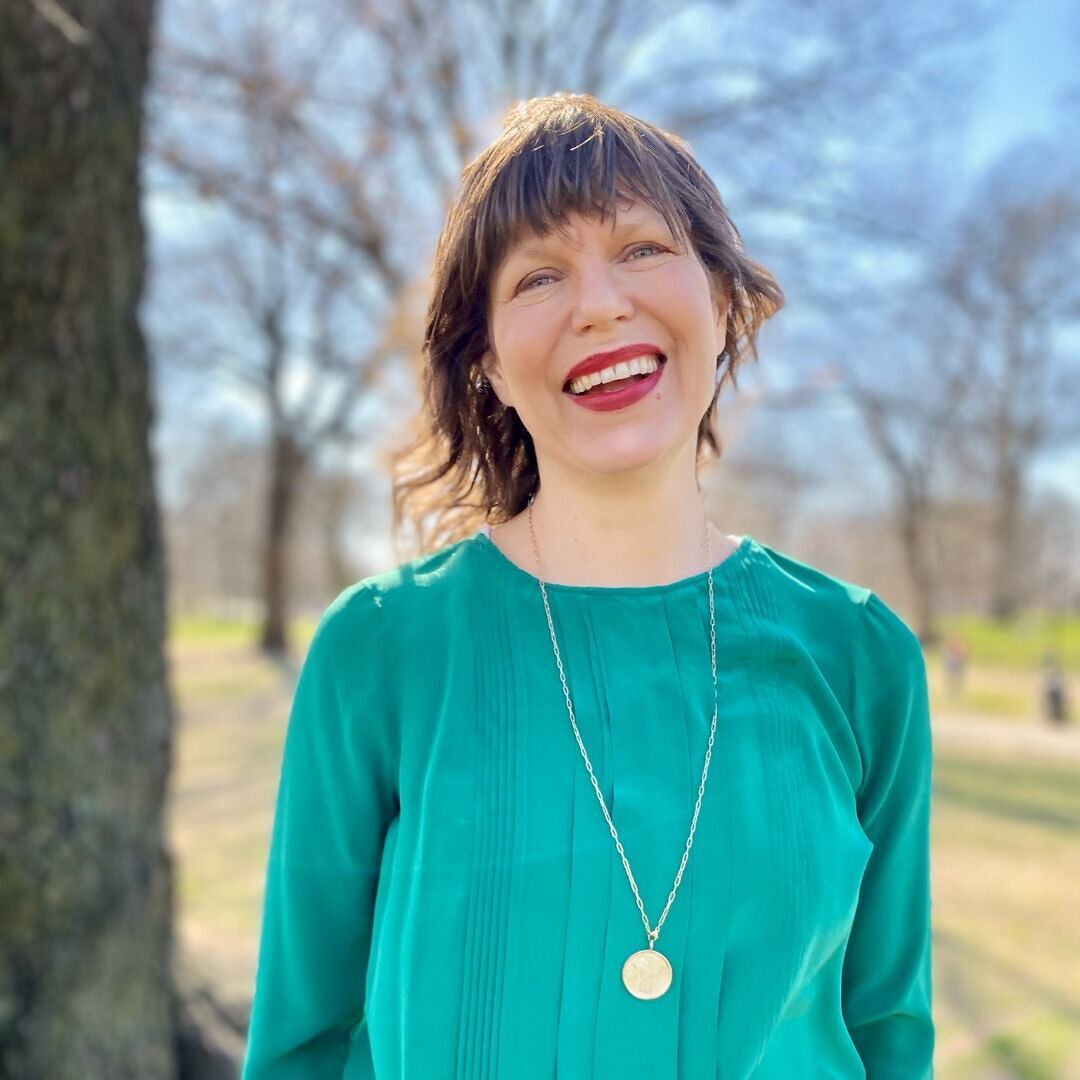 Amazon.co.jp Susan Tan Books, Biography, Blog, Audiobooks, Kindle