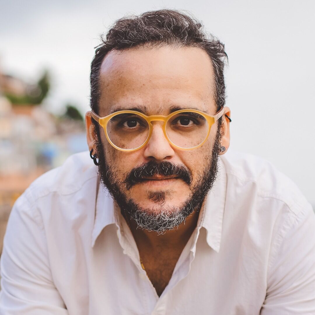 Ian Fraser books, biography, latest update