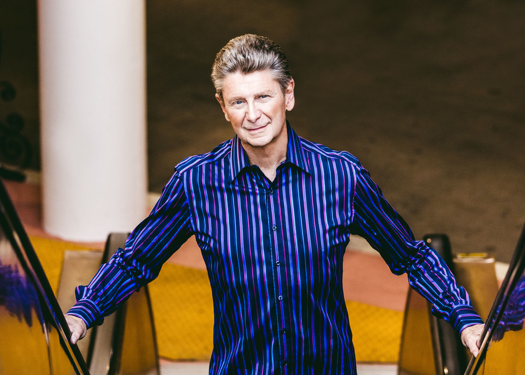 Amazon.co.uk Paul Levine books, biography, latest update