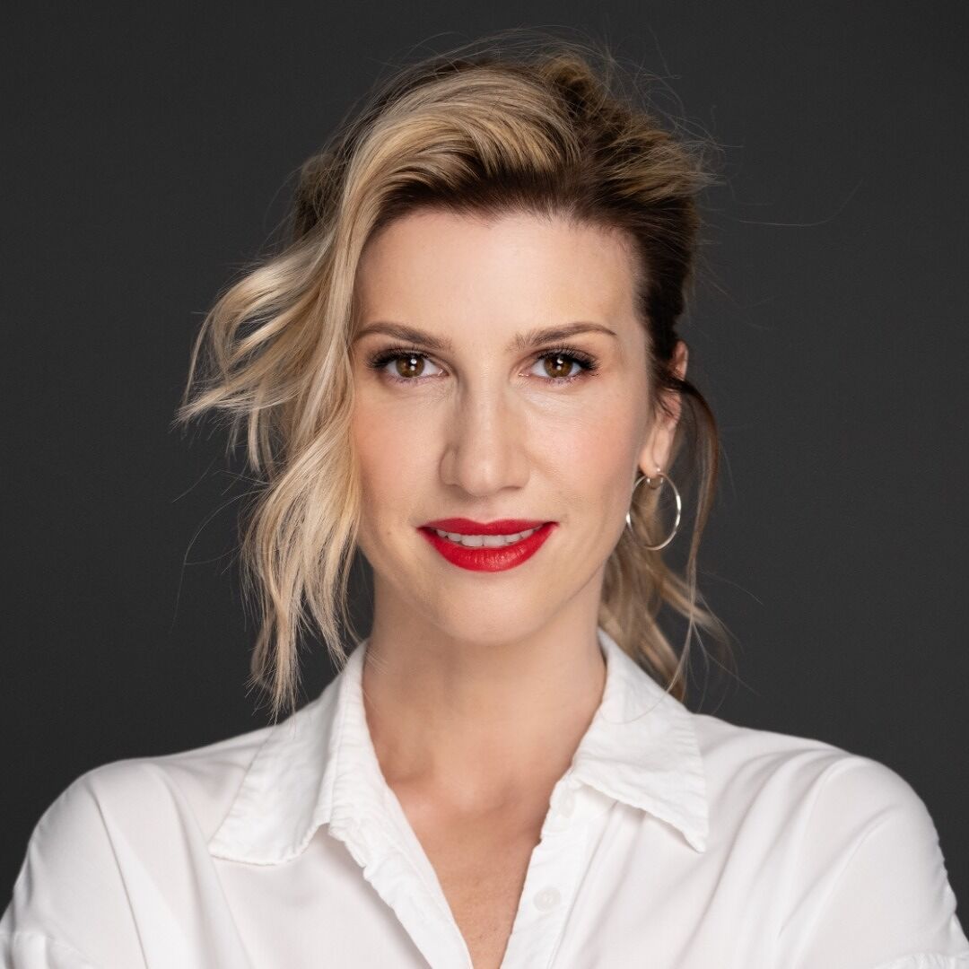 Anita Lutsenko yalangoch