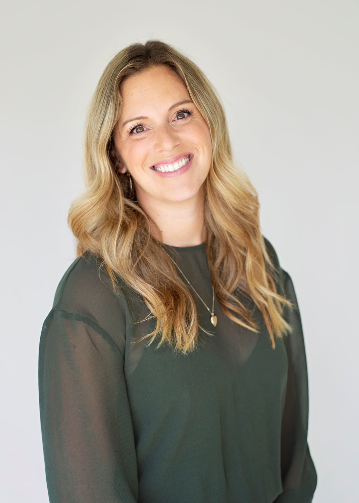 Jennifer Walker books, biography, latest update