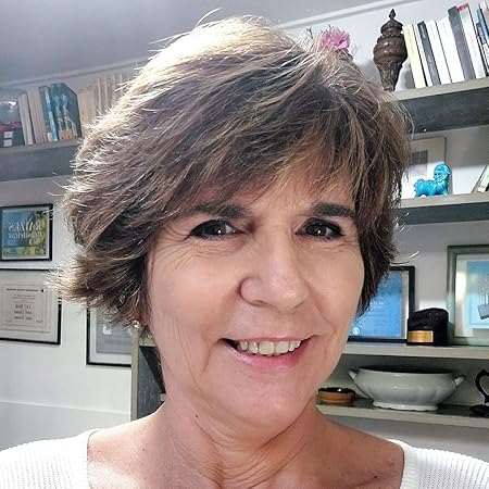 nmqkhm5c1bpr0q5n65v3jm7ii6._SY450_CR0%2C0%2C450%2C450_ TOP 21 | Vinte e uma autoras de crime, suspense e mistério no Brasil
