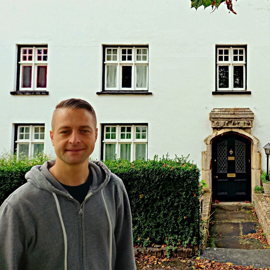 Amazon.co.uk Mr Danny Pearson books, biography, latest update