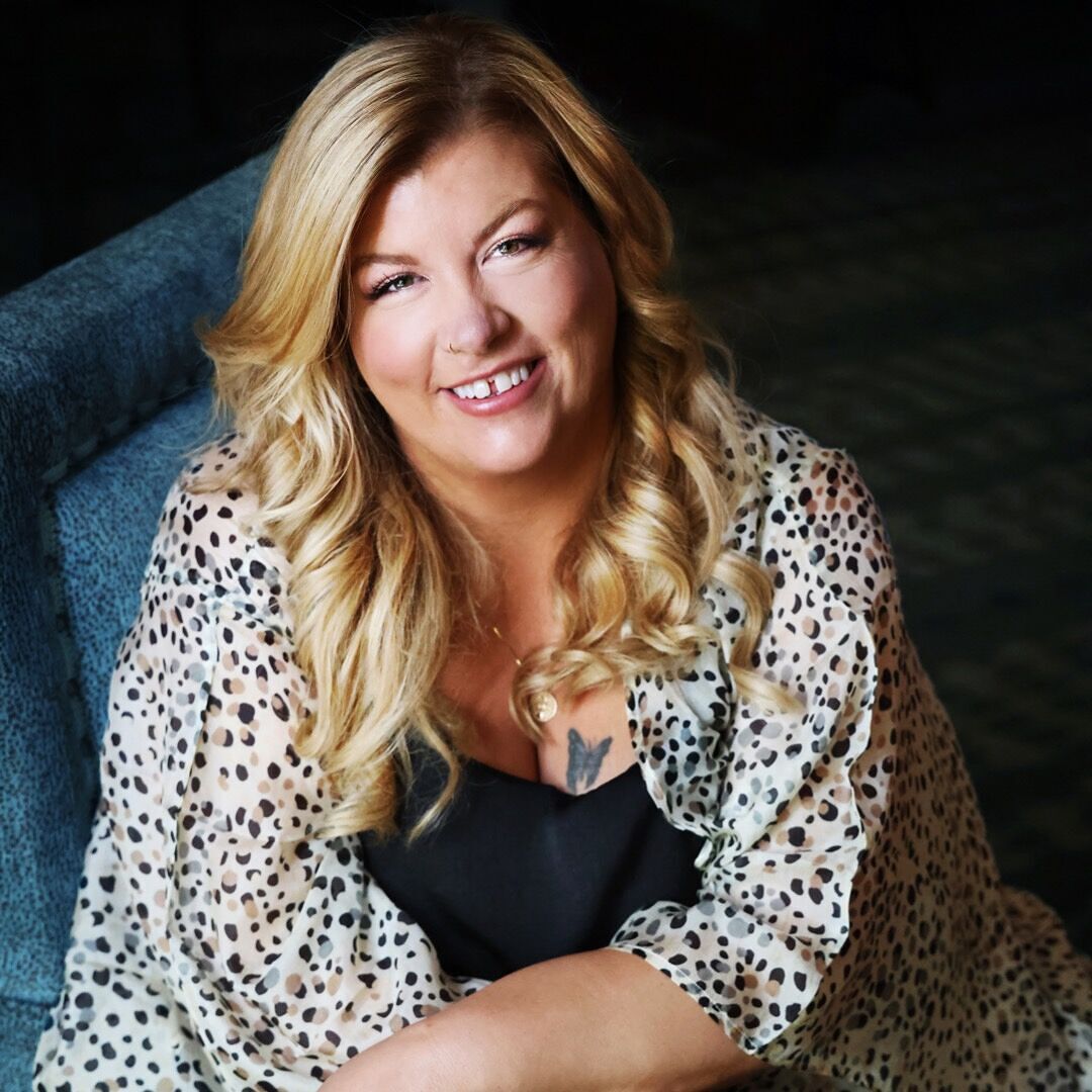 Amazon.co.uk Layla Frost books, biography, latest update