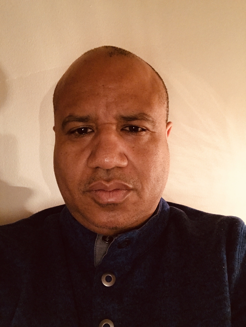 Chris Yates books, biography, latest update