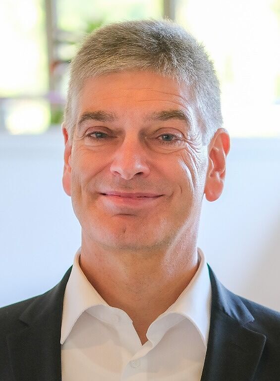 Amazon.de Michael Bünis books, biography, latest update