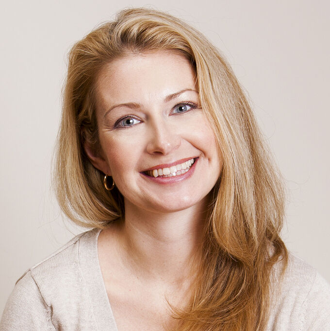 Amelia King books, biography, latest update