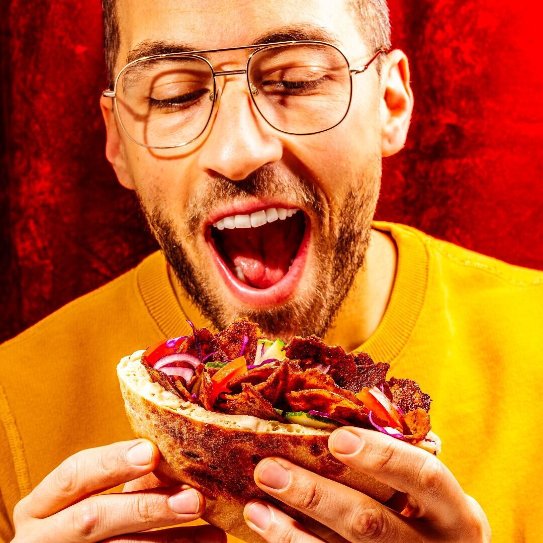 Richard Makin books, biography, latest update