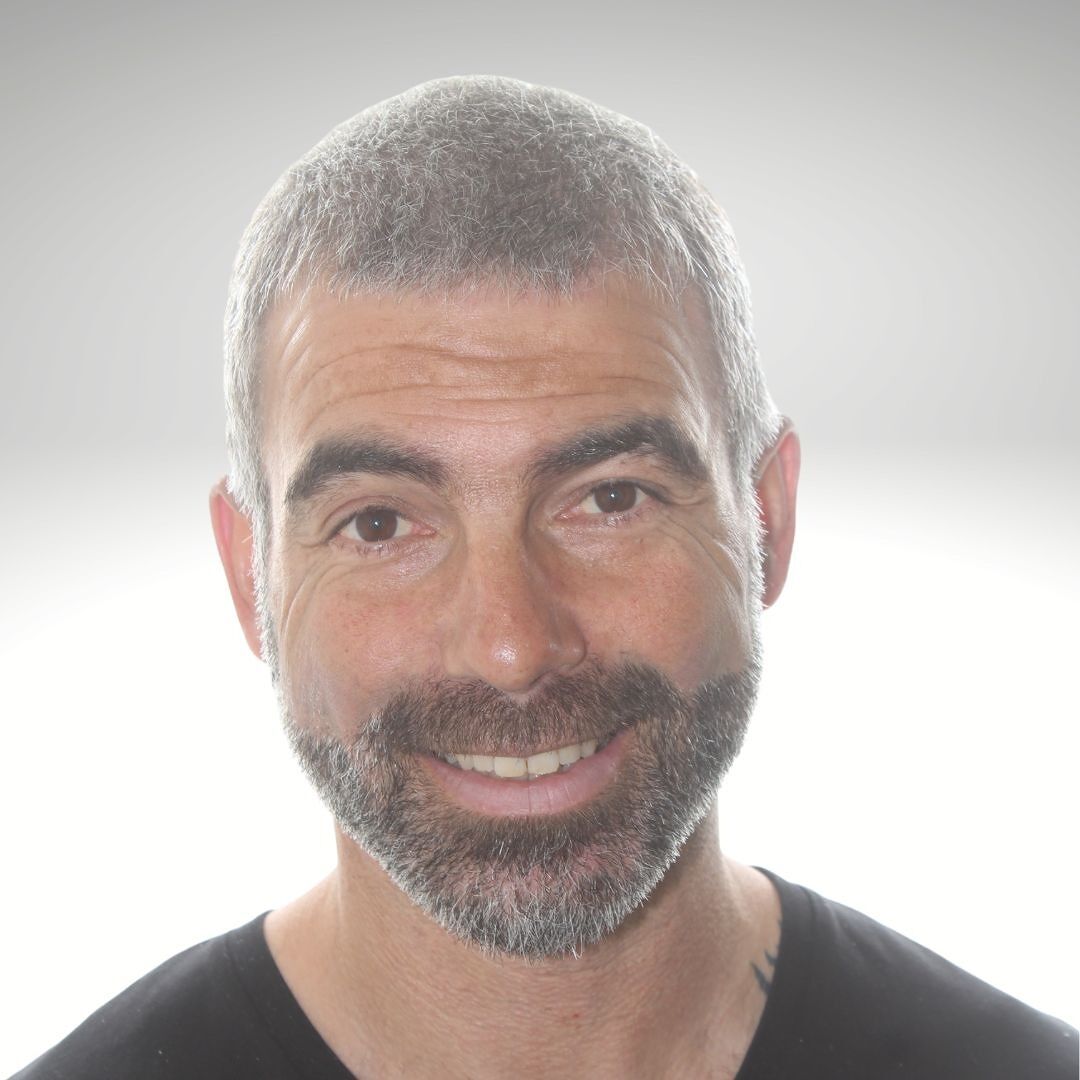 Daniel Zaragoza books, biography, latest update