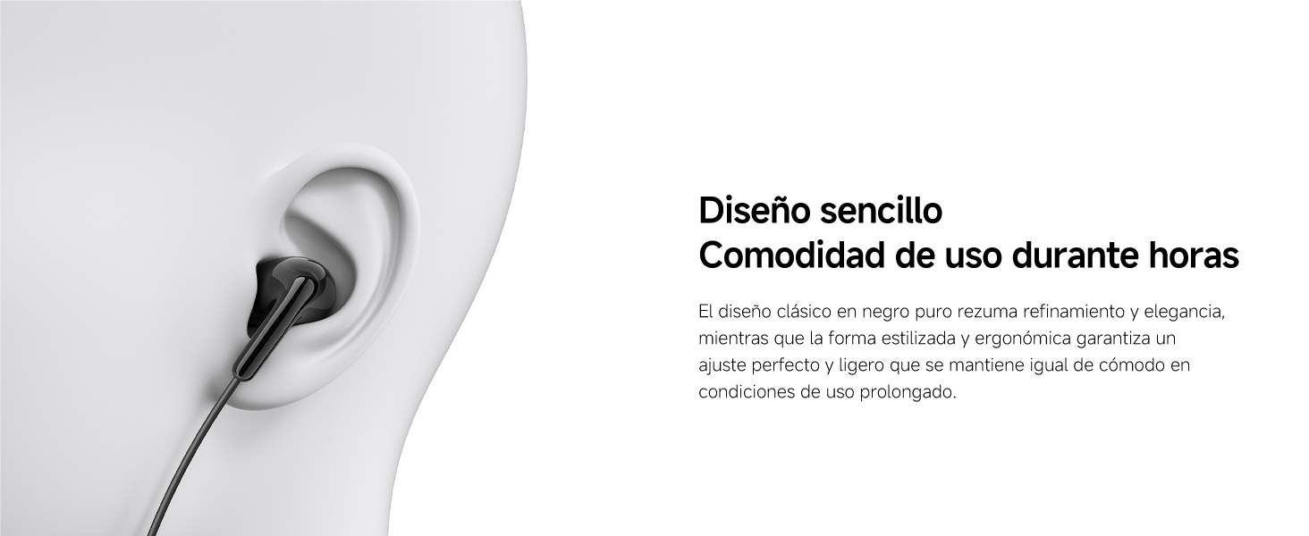 El texto dice «Diseño sencillo Comodidad de uso durante horas». Imagen en blanco y negro de un primer plano de un audífono en una oreja, que muestra un diseño elegante y minimalista.