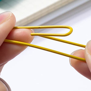 paper clips paper clips paper clips colored purple paper clips red paper clips green paper clips