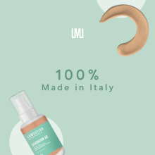 Confezione o pubblicità del prodotto con sfondo verde menta che riporta il testo «100% Made in Italy» e un elemento di design curvo