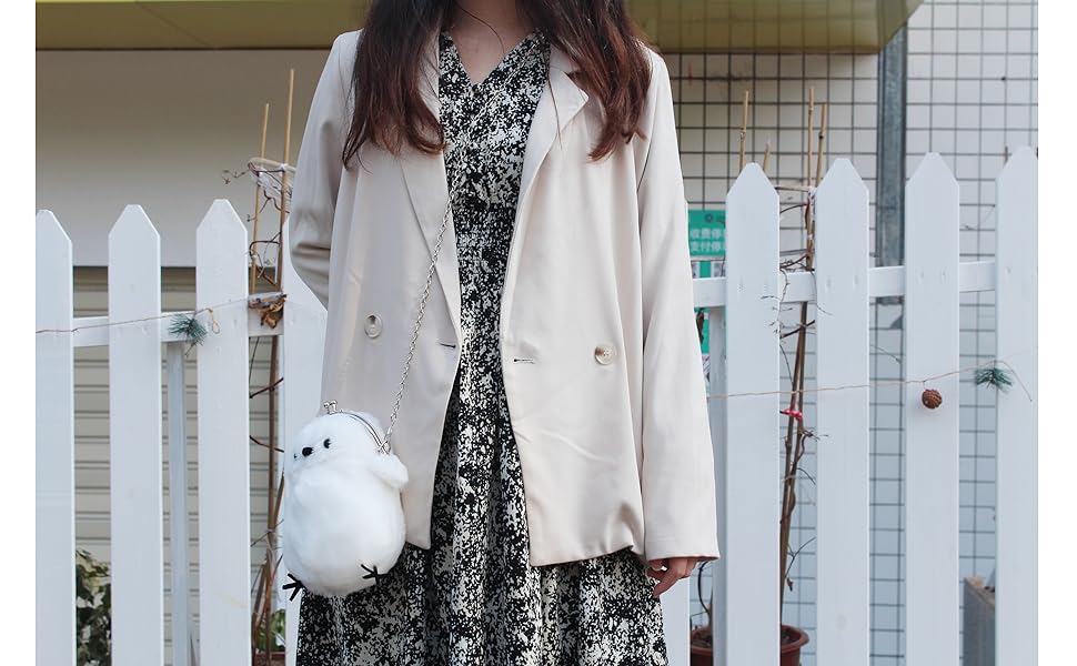 حقيبة كروس بودي نسائية لطيفة من القطيفة