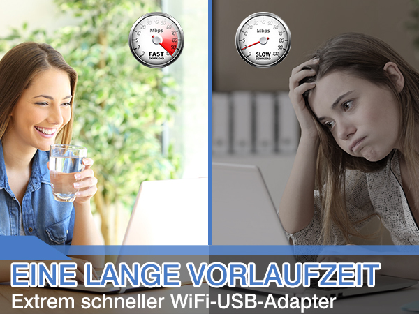 زنی که یک لیوان آب در دست دارد و یک لیوان آب در دست دیگر.