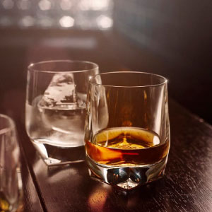 ホワイトMACKAY.ジョニーウォーカー 青1L.COURVOISIER未開栓 ホワイトMACKAY.ジョニーウォーカー 青1L.COURVOISIER未開栓