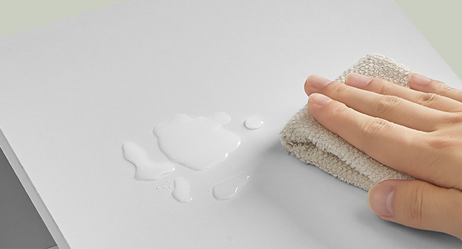 Éjjeliszekrény  2 fiókkal, nyitott rekesszel balra vagy jobbra szerelhető, felhő fehér