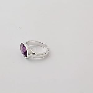 Novica Handmade Silver Ring Fingerband Stone Placa Hecha a mano Anillo Purple Morada Amethyst