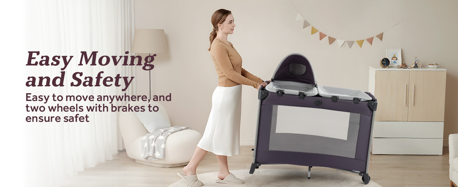 The playpen can be moved easily and safely by lifting the side without wheels.