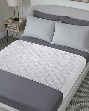 large bed pad with tucks2