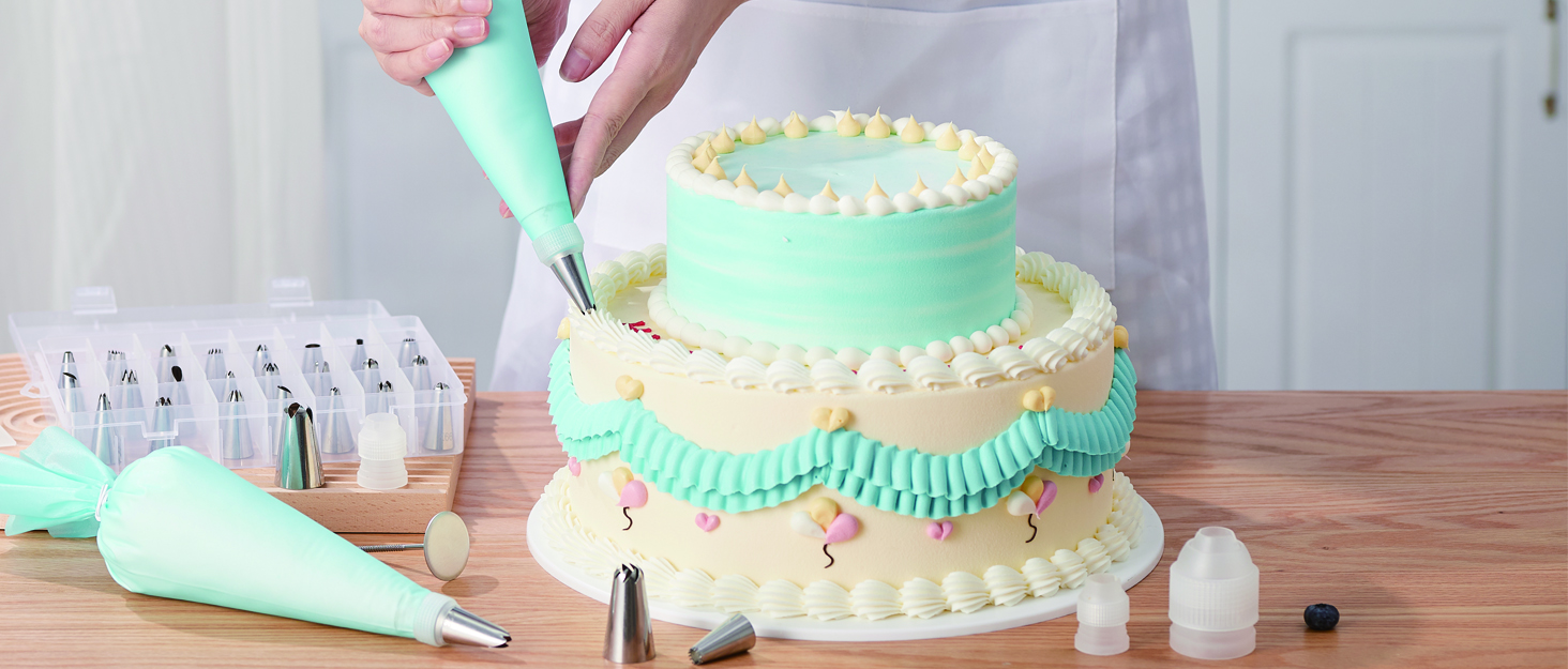 Kootek 42pcs Piping Bags and Tips Set, Cake Decorating