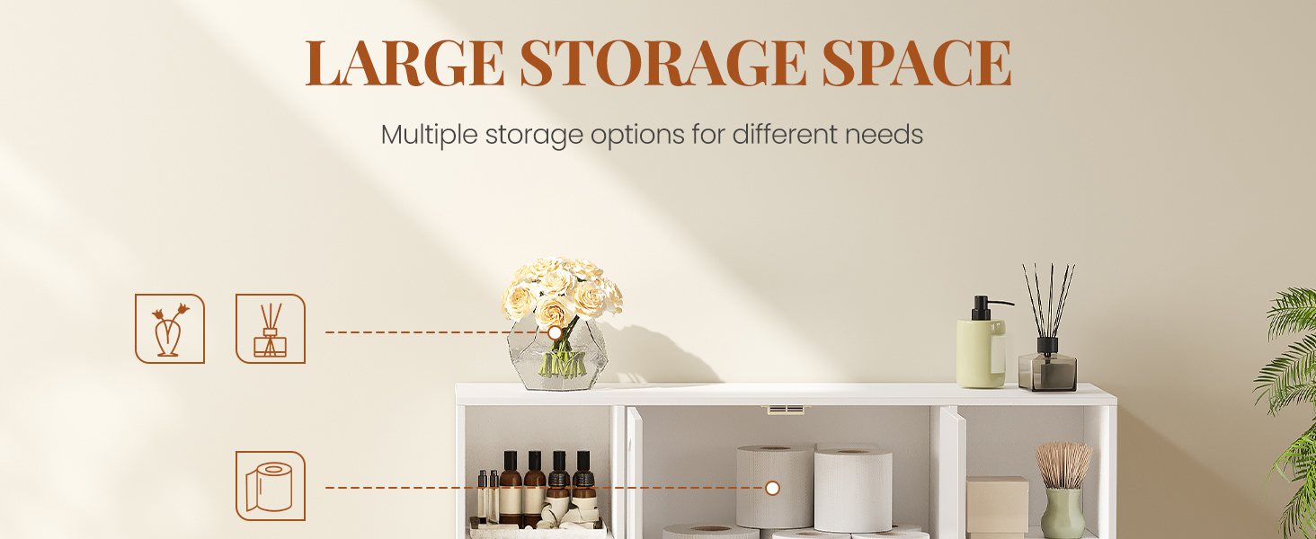 Weißer Aufbewahrungsschrank mit offenen Regalen und Türen, in dem verschiedene Gegenstände ausgestellt sind. Der obige Text hebt „GROSSER STAURAUM“ hervor und erwähnt mehrere Aufbewahrungsoptionen für unterschiedliche Bedürfnisse