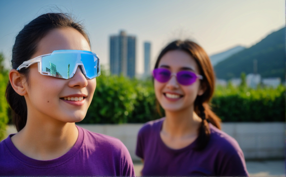 Model wears this sunglasses