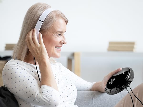 専用 Eと? Amazon.com: Coby Portable CD Player with Headphones, FM