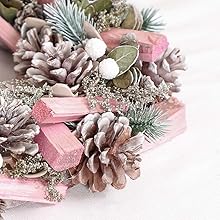 winter Christmas wreath natural materials detail zoom