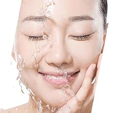 moisturizes and softens the skin